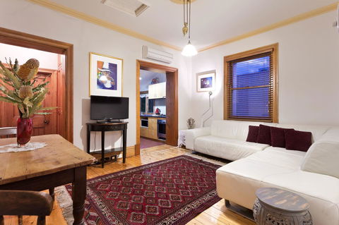 Annie's Victorian Terrace Accommodation Fremantle - Accommodation Main Beach 29