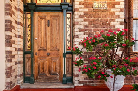 Annie's Victorian Terrace Accommodation Fremantle - Accommodation Main Beach 19