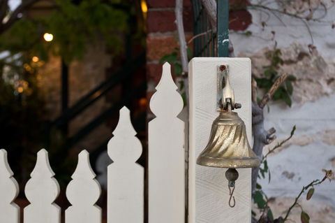 Annie's Victorian Terrace Accommodation Fremantle - Accommodation Main Beach 9