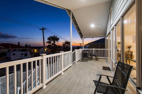 North Beach BnB - Accommodation Main Beach 2