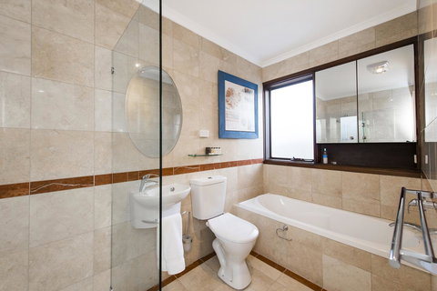 North Beach BnB - Accommodation Main Beach 17