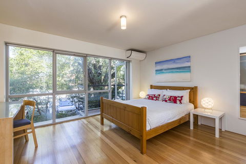 Cottesloe Tree Top Studio - Executive Escapes - Accommodation Main Beach 7