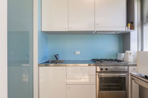 Cottesloe Tree Top Studio - Executive Escapes - Accommodation Main Beach 4