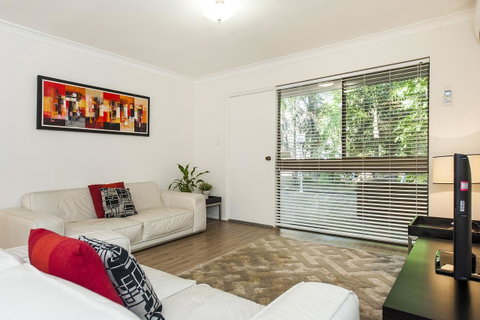 Forrest St - Accommodation Main Beach 3