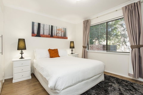 Forrest St - Accommodation Main Beach 11