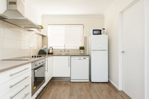 Forrest St - Accommodation Main Beach 10