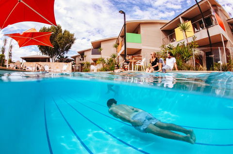 Onslow Beach Resort - Accommodation Main Beach 20