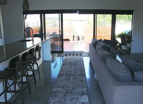 Bayside Luxury Escape Busselton - Accommodation Main Beach 25