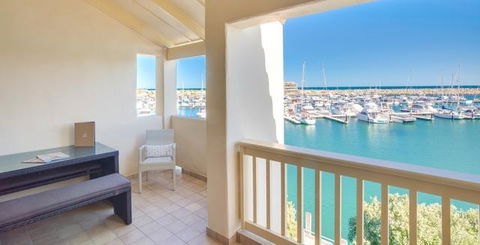The Marina Hotel - Mindarie - Accommodation Main Beach 9
