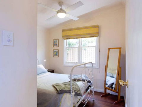 Sunset Cottage - Accommodation Main Beach 5
