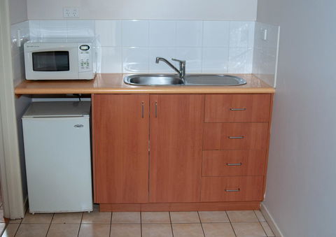 Higgins Lane Motel - Accommodation Main Beach 22