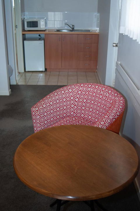 Higgins Lane Motel - Accommodation Main Beach 23