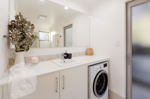 Ironstone Studio Margaret River - Accommodation Main Beach 14