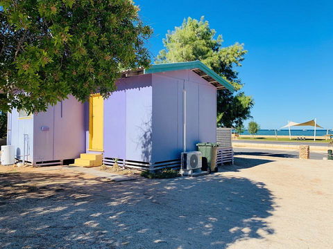 Shark Bay Cottages - Accommodation Main Beach 40