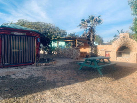 Shark Bay Cottages - Accommodation Main Beach 37