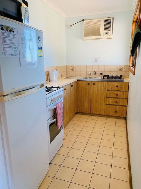 Shark Bay Cottages - Accommodation Main Beach 3