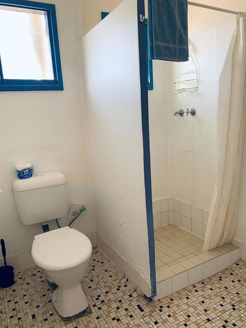Shark Bay Cottages - Accommodation Main Beach 23
