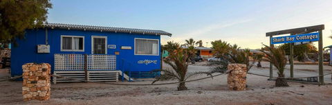 Shark Bay Cottages - Accommodation Main Beach 0