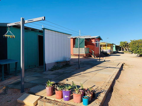 Shark Bay Cottages - Accommodation Main Beach 10
