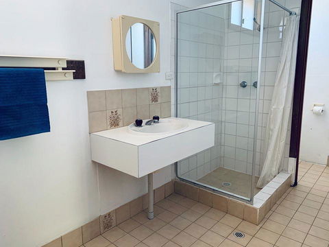 Shark Bay Cottages - Accommodation Main Beach 8
