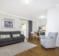 Hensman 10 - Accommodation Main Beach