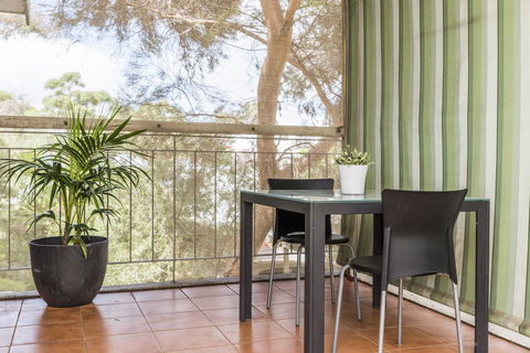 Hensman 10 - Accommodation Main Beach 18