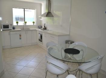 Forrest Street - Accommodation Main Beach 3