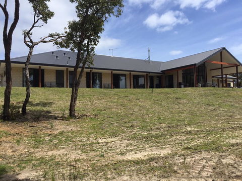 Eagle Bay House - Accommodation Main Beach 5