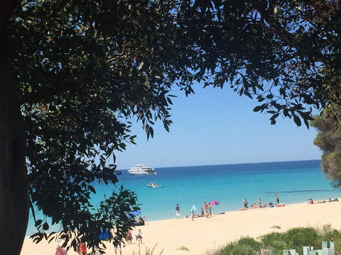 Eagle Bay House - Accommodation Main Beach 18