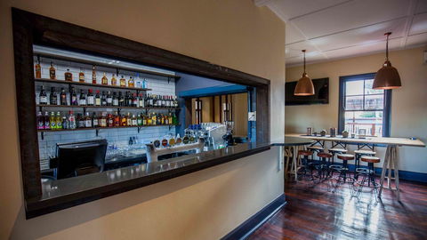 Beadon Bay Hotel - Accommodation Main Beach 18