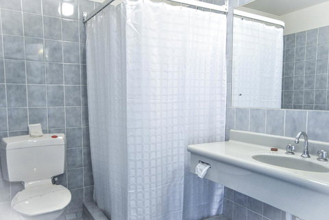 Comfort Inn Devonport - Accommodation Main Beach 42