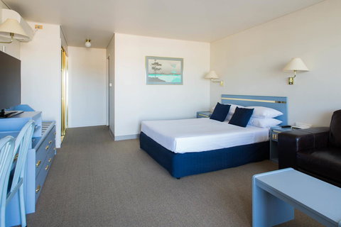 Comfort Inn Devonport - Accommodation Main Beach 44