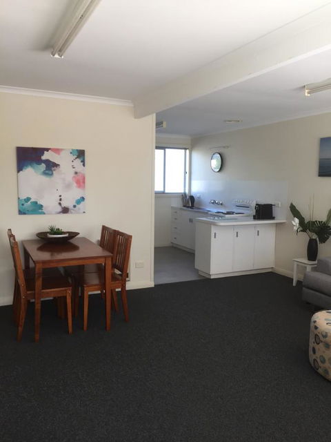 Old Pier Apartments - Accommodation Main Beach 1