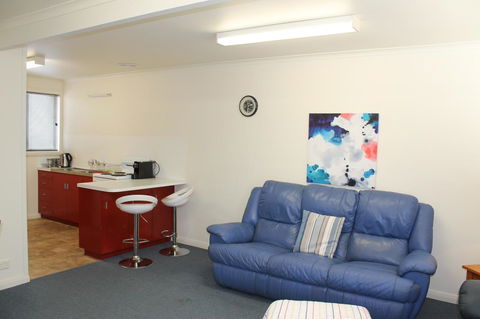 Old Pier Apartments - Accommodation Main Beach 8
