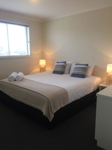 Old Pier Apartments - Accommodation Main Beach 3