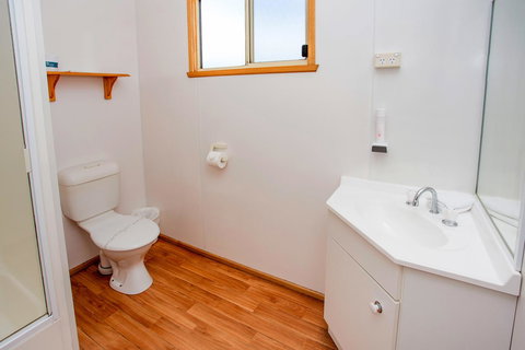 Discovery Parks - Devonport - Accommodation Main Beach 3