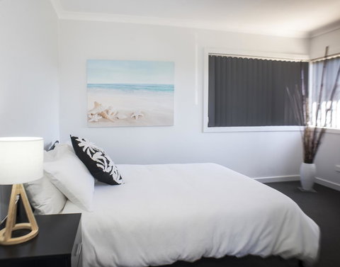 Bircoo Cottage Beach And Golf Getaway - Accommodation Main Beach 1