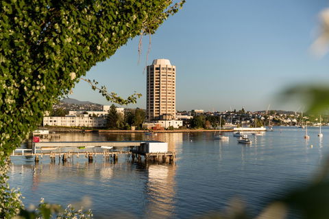 Wrest Point - Accommodation Main Beach 15