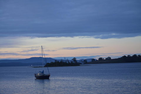 Smugglers Rest Apartments Dover - Accommodation Main Beach 0