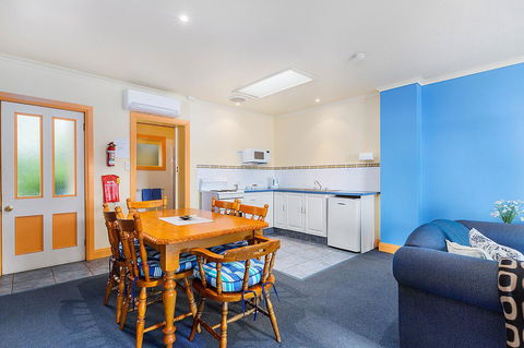 Smugglers Rest Apartments Dover - Accommodation Main Beach 12