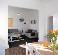 Horlock House - Accommodation Main Beach