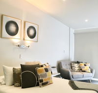 Sandy Bay Studio Apartment - Accommodation Main Beach