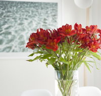 On The Beach Waterfront Apartment - Accommodation Main Beach