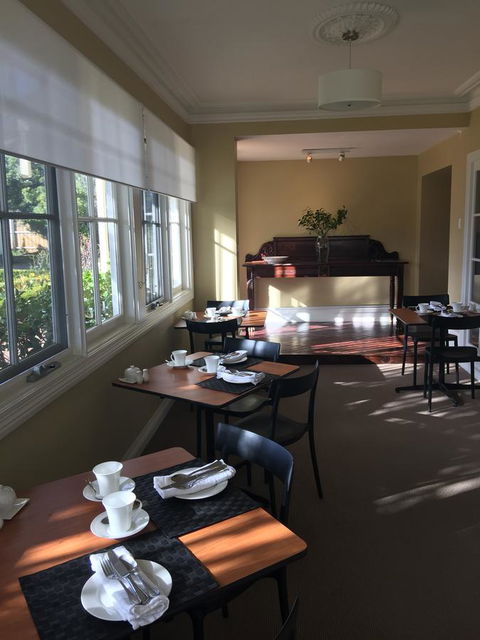 Clydesdale Manor - Accommodation Main Beach 7
