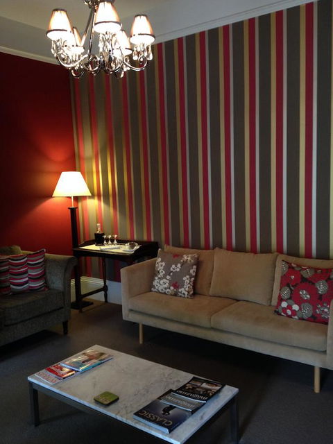 Clydesdale Manor - Accommodation Main Beach 3