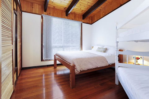 Harvey Farm Lodge - Accommodation Main Beach 10