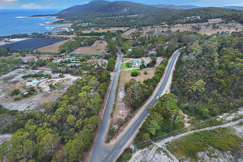 Harvey Farm Lodge - Accommodation Main Beach 1
