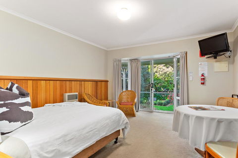 Anabel\'s Of Scottsdale - Accommodation Main Beach 5