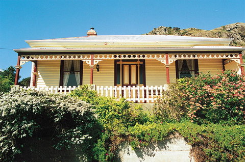 Stanley Hotel & Apartments - Accommodation Main Beach 41