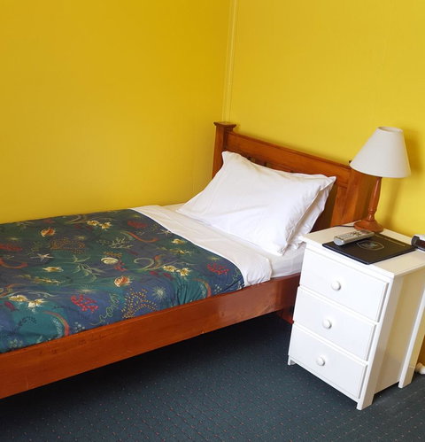 Stanley Hotel & Apartments - Accommodation Main Beach 35